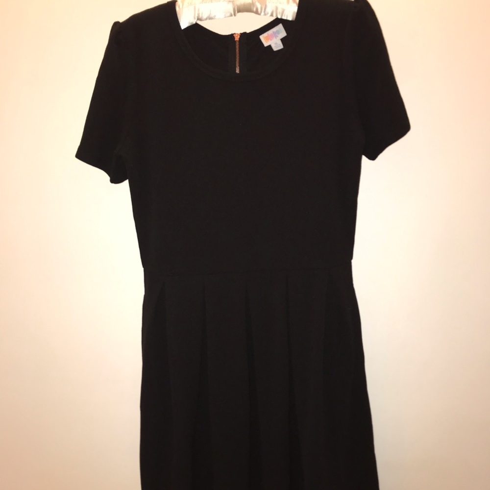 LulaRoe Amelia Solid Black. XL